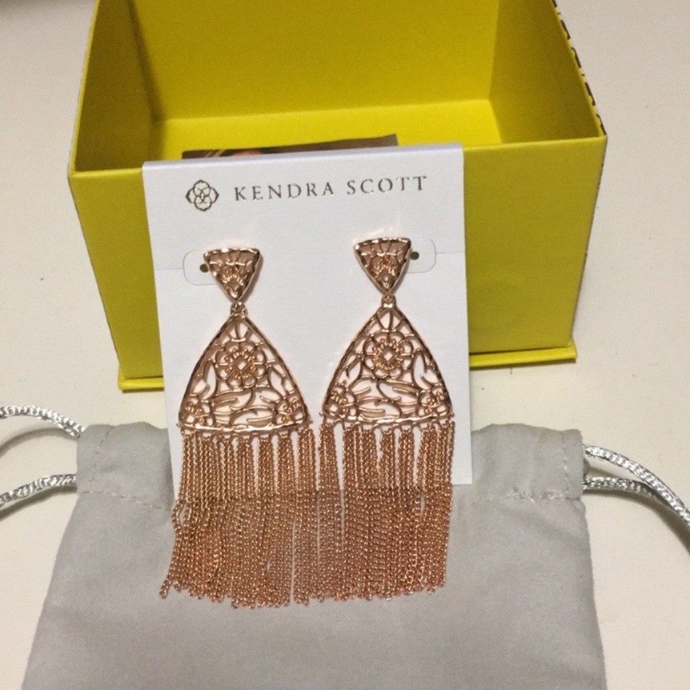 Kendra Scott Ana earrings - brand new!